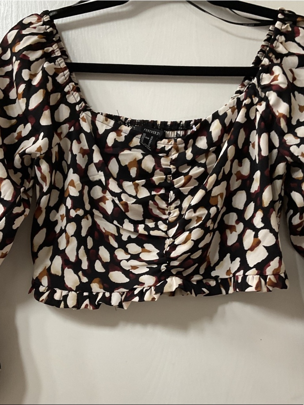 Forever 21 Black, Cream & Brown Printed Ruched Crop Top - Picture 3 of 5